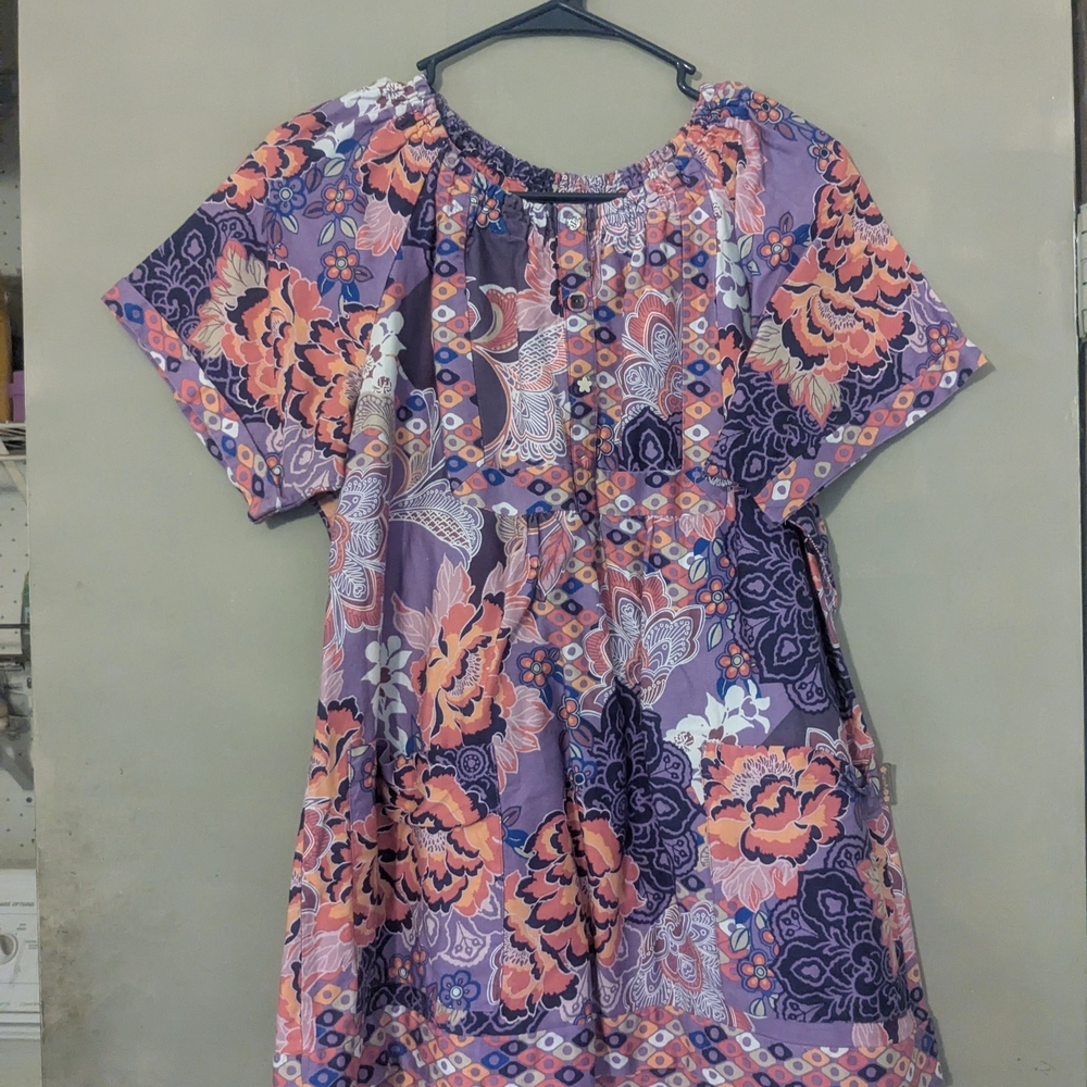 Floral Patterned Tunic Top